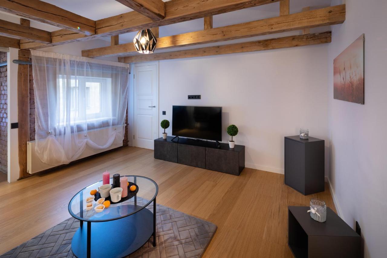 Merkela Loft Apartment Beside Vermanes Park Rīga Exterior foto